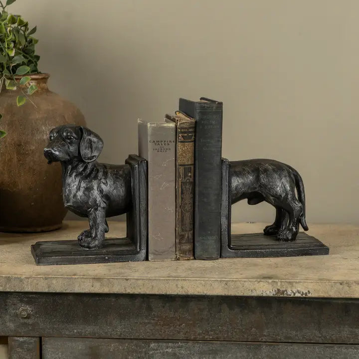 SET/ 2 DACHSHUND BOOKENDS