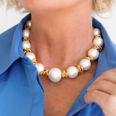 Gold and White Cotton Pearl Choker.